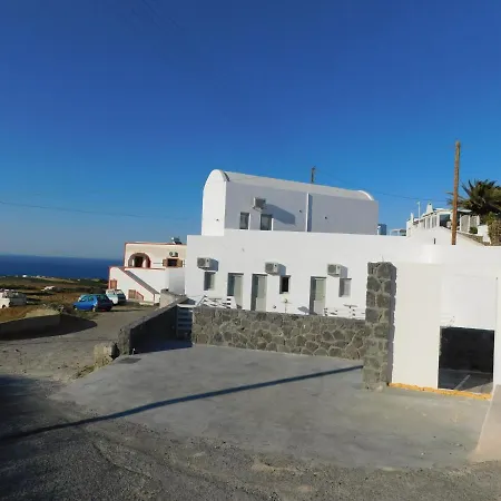 Heart Hotel Fira (Santorini)